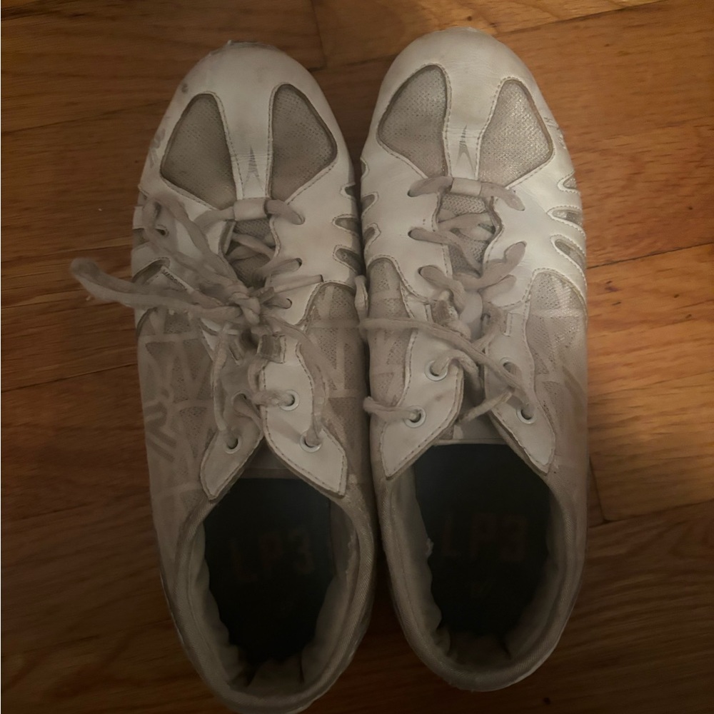 Varsity white cheer sneaker shoes(comes with shoe bag)